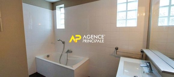 4 bedrooms House in Bezons, France No. 360332 16