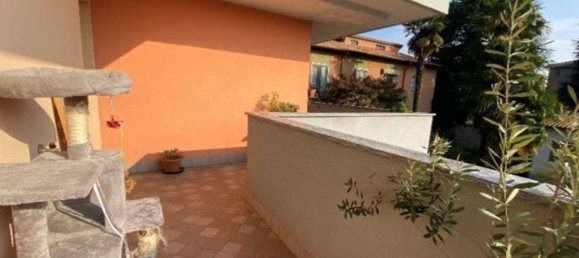 Apartamento de 4 divisões em Abbiategrasso, Italy N.º 2528 2