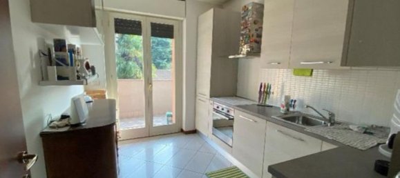 Apartamento de 4 divisões em Abbiategrasso, Italy N.º 2528 7