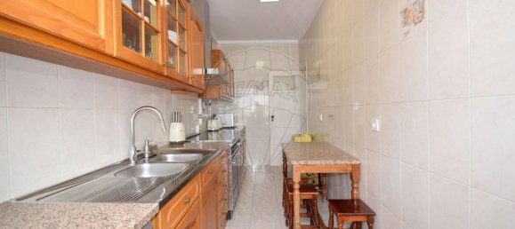 2 Schlafzimmer Wohnung in Amadora, Portugal, Nr. 305435 4