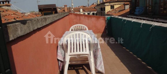 3 bedrooms Apartment in Venice, Italy No. 109327 2