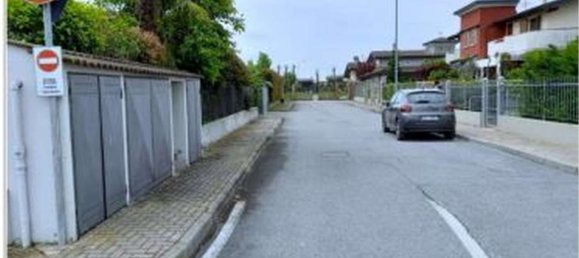 Дом с 5 комнатами в Аццано Мелла, Италия № 69221 11