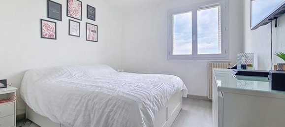 2 bedrooms Apartment in Domont, France No. 304823 4