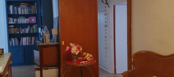 3 bedrooms Apartment in Paris, France No. 343940 3