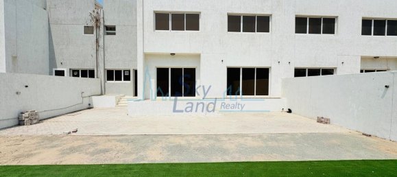 Вилла с 4 спальнями в Умм-Сукейм, ОАЭ № 102652 13