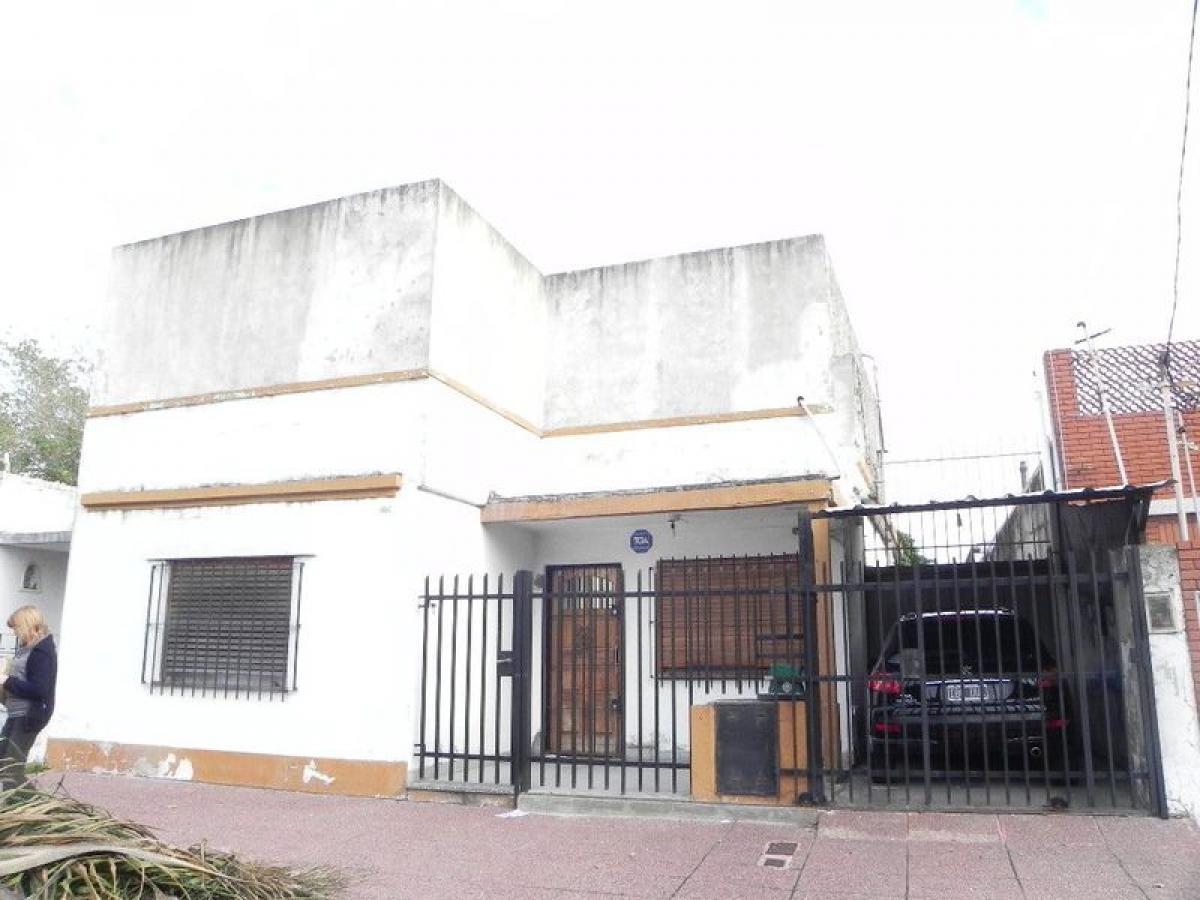 2 bedrooms House in Bermudez, Argentina No. 9489