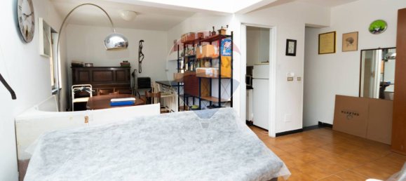 3 bedrooms House in Davagna, Italy No. 35850 4