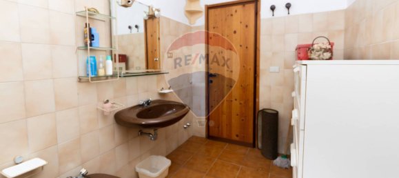 3 bedrooms House in Davagna, Italy No. 35850 28