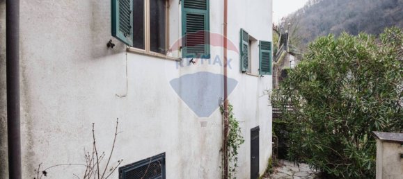 3 bedrooms House in Davagna, Italy No. 35850 18