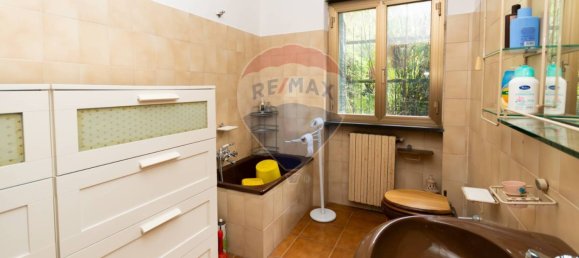 3 bedrooms House in Davagna, Italy No. 35850 30