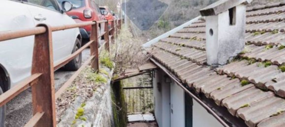 3 bedrooms House in Davagna, Italy No. 35850 9