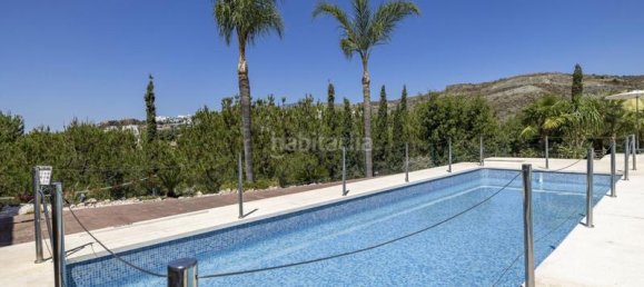 2 bedrooms Apartment in Benahavis, Spain No. 44845 2