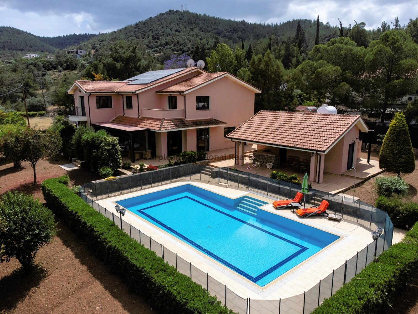 5 bedrooms Villa in Mosfiloti, Cyprus No. 1021