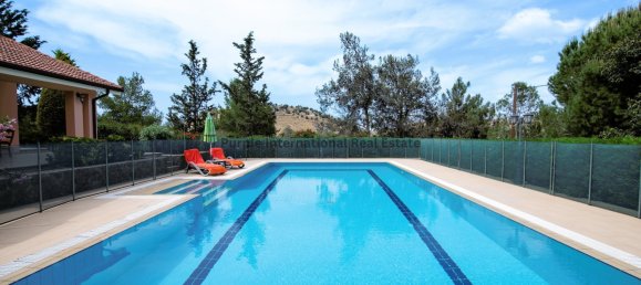 5 bedrooms Villa in Mosfiloti, Cyprus No. 1021 4