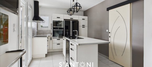 3 Schlafzimmer Haus in Agde, France, Nr. 349404 4