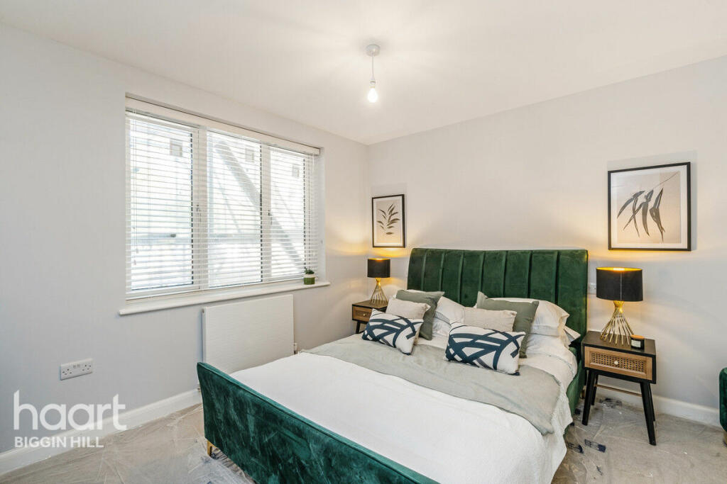 2 bedrooms Commercial property in Biggin Hill, United Kingdom No. 4777