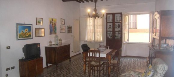 8 rooms House in Torrita di Siena, Italy No. 60902 2