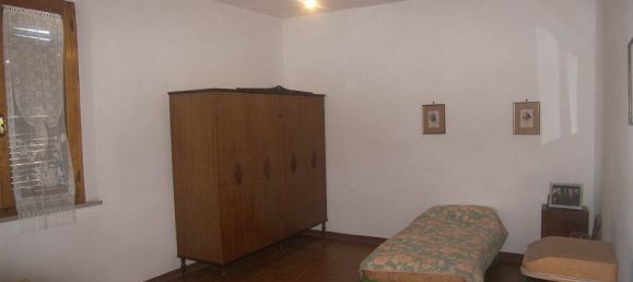 8 rooms House in Torrita di Siena, Italy No. 60902 13