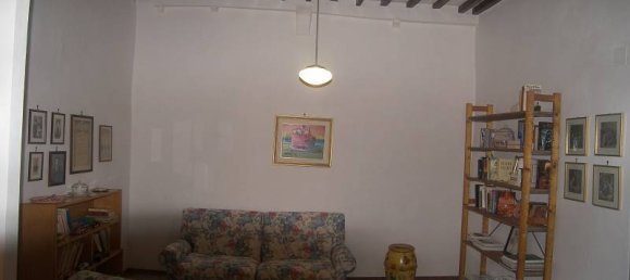 8 rooms House in Torrita di Siena, Italy No. 60902 6