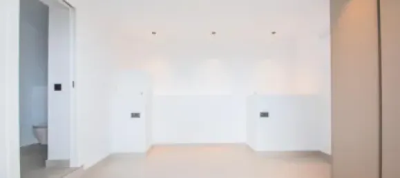 Apartamento de 3 dormitorios en Marbella, Spain No. 140367 8