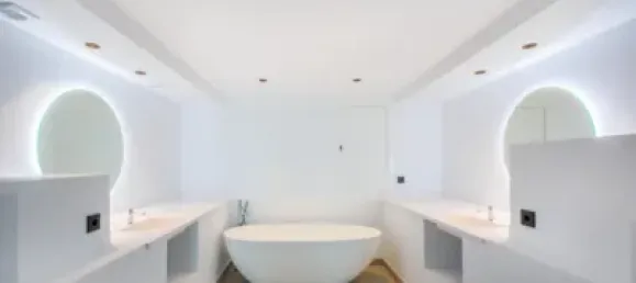 Apartamento de 3 dormitorios en Marbella, Spain No. 140367 7