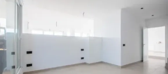 Apartamento de 3 dormitorios en Marbella, Spain No. 140367 17