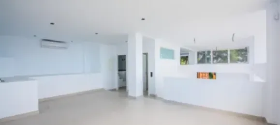 Apartamento de 3 dormitorios en Marbella, Spain No. 140367 11