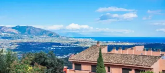 Apartamento de 3 dormitorios en Marbella, Spain No. 140367 25