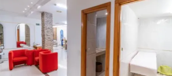 Gewerbliche Immobilie in Granada, Spain 193m², Nr. 181223 3