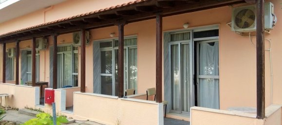 850m² Townhouse in Thessaloniki, Greece No. 5453 7