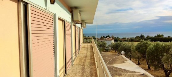 850m² Townhouse in Thessaloniki, Greece No. 5453 3