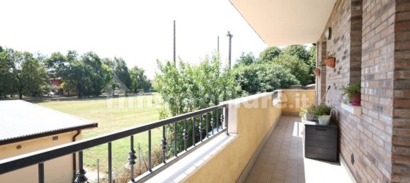 2 bedrooms Apartment in San Prospero, Italy No. 258254 8