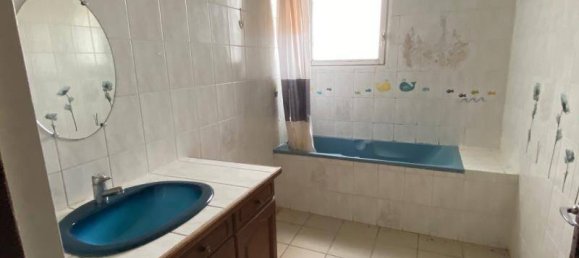 Villa de 4 dormitorios en Beffes, France No. 97293 6