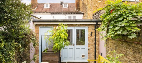 2 bedrooms House in London, United Kingdom No. 8954 5