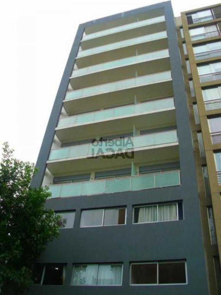 Bureau à Campo Creado, Argentina No. 29824