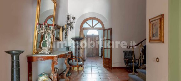 5 bedrooms House in Florence, Italy No. 211103 17