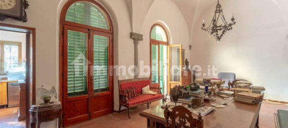 5 bedrooms House in Florence, Italy No. 211103 14