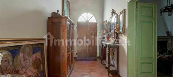 5 bedrooms House in Florence, Italy No. 211103 2