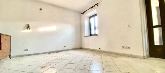 Casa T2 em Mathi, Italy N.º 110334 11