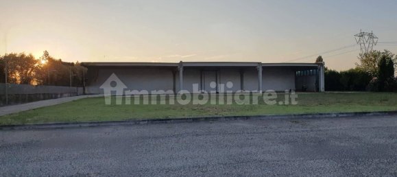 Armazém em Medole, Italy 6600 m² N.º 348595 2