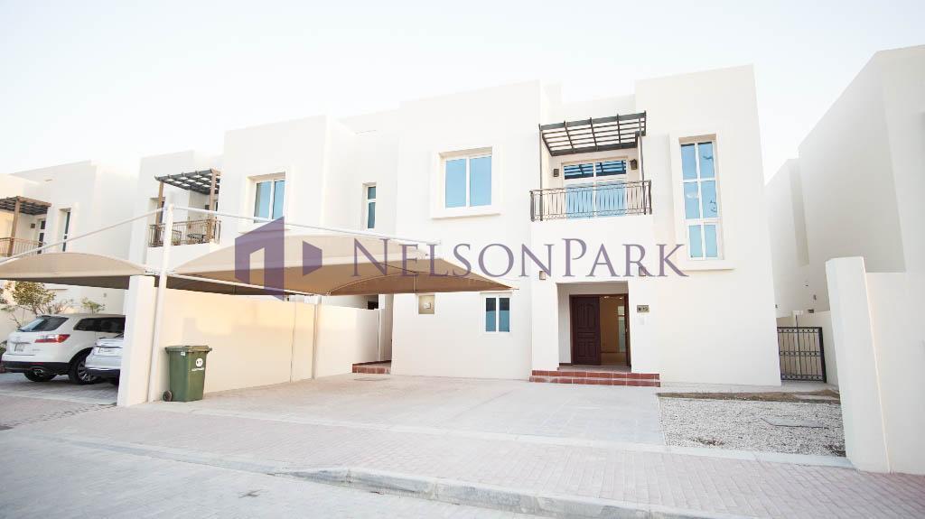 3 bedrooms Villa in Doha, Qatar No. 2206