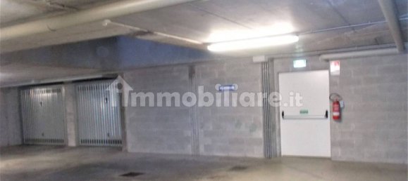  مرآب في Varedo, Italy 15متر مربع رقم 251559 5