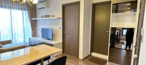 2 bedrooms Condo in Bangkok, Thailand No. 24275 2