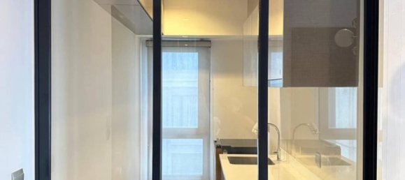 2 bedrooms Condo in Bangkok, Thailand No. 24275 9