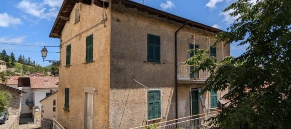 5 bedrooms House in Ottone, Italy No. 317135 2