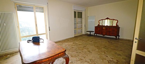 Квартира с 4 комнатами в Комо, Италия № 157157 11