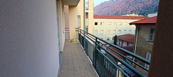 Квартира с 4 комнатами в Комо, Италия № 157157 12