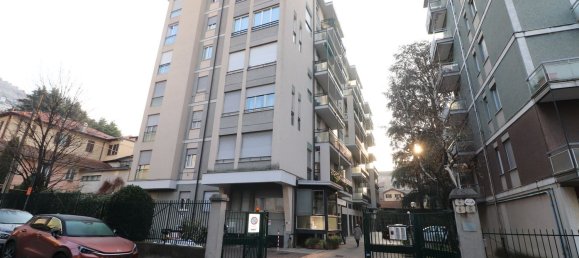 Квартира с 4 комнатами в Комо, Италия № 157157 8