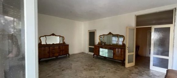 Квартира с 4 комнатами в Комо, Италия № 157157 6