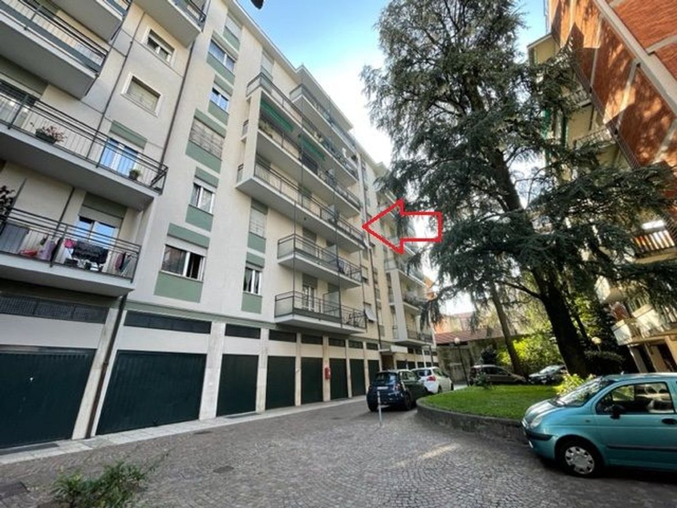 Квартира с 4 комнатами в Комо, Италия № 157157